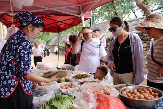 山东沂南：红嫂家乡影视文化节火热开启 - XCCX热点资讯网