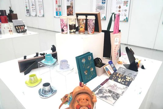 国庆遇中秋,假期怎么玩?山东美术馆完整攻略来了(图26) 国庆遇中秋,假期怎么玩?山东美术馆完整攻略来了(图26)