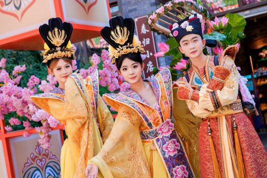 济南方特：国风盛典即将启幕，邀您嗨玩黄金周 - XCCX热点资讯网