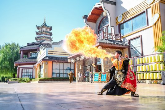 济南方特:国风盛典即将启幕,邀您嗨玩黄金周(图3) 济南方特:国风盛典即将启幕,邀您嗨玩黄金周(图3)