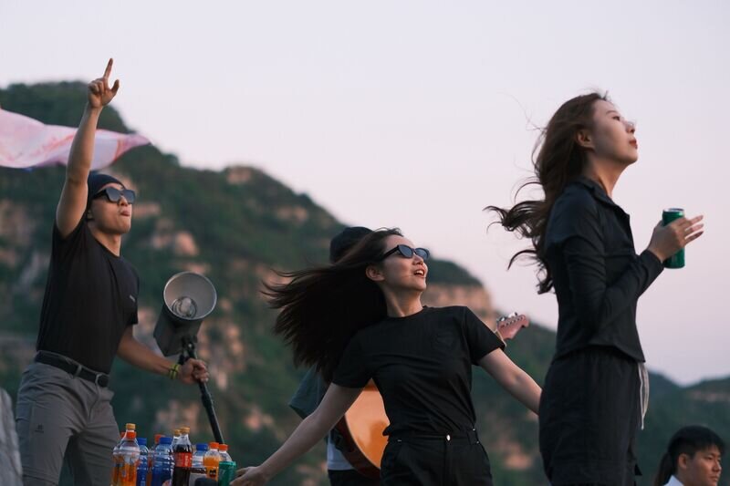 高校文旅推介官招募令！9月开学季，一起飞跃山川、触摸云端！(图2)