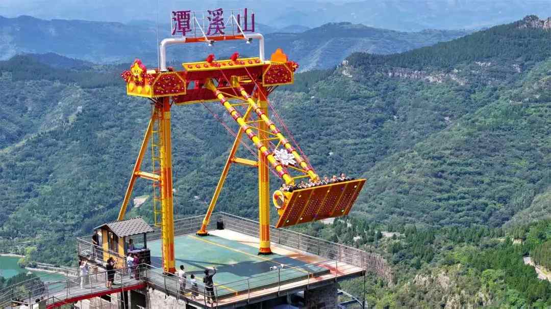 山水齐鲁，五城联动！山东五市日报联盟联合采访活动暨悬崖秋千媒体推介会在潭溪山成功举办(图2)