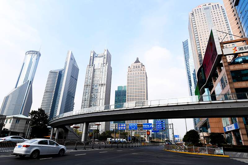 范一飞：要运用监管科技 探索风险防控“新手段”(图1)