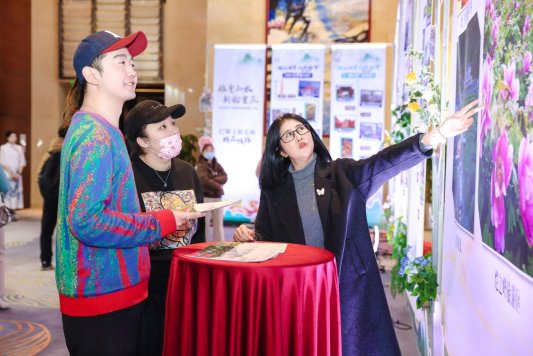 我自巴蜀来，邀您过暖冬！2025巴蜀文化旅游走廊营销推介活动走进济南(图3)