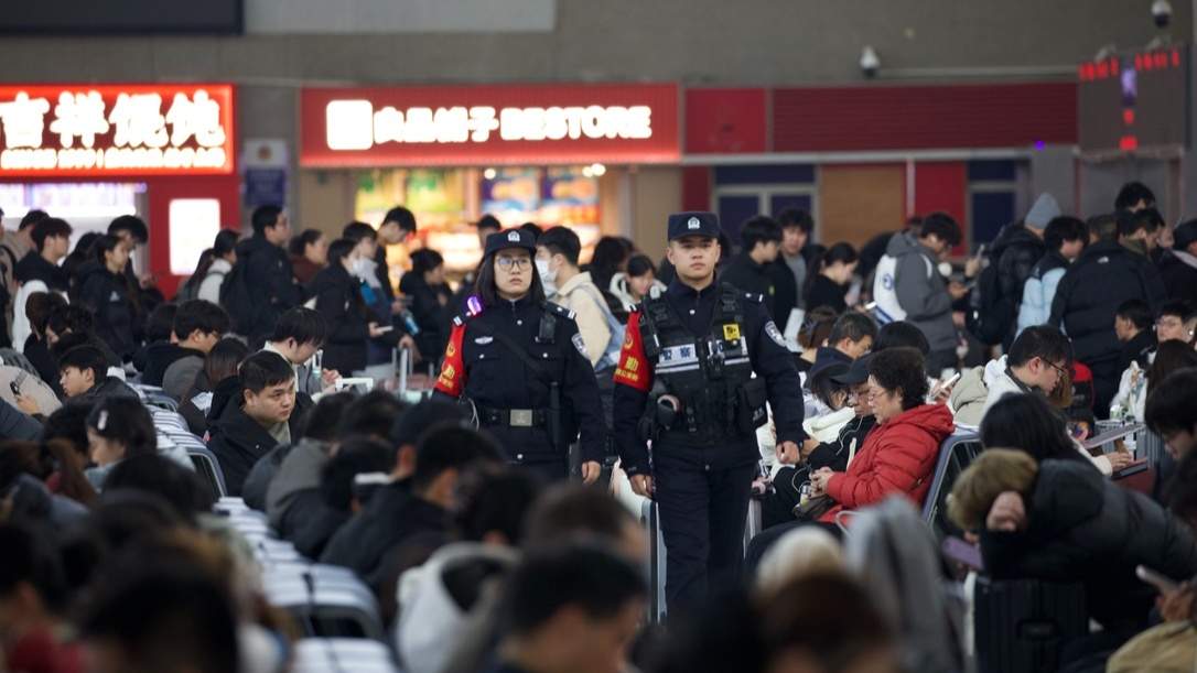 武铁公安多措并举护航元旦假期平安出行 - XCCX热点资讯网