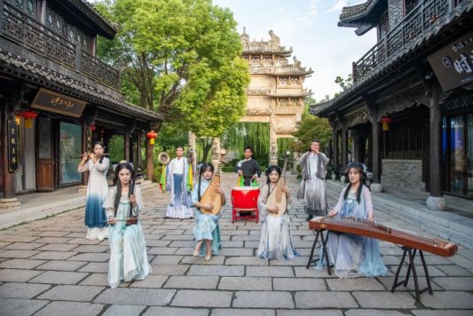 共庆华诞·月满台儿庄古城 | 2025双节假期漫游指南→(图3)