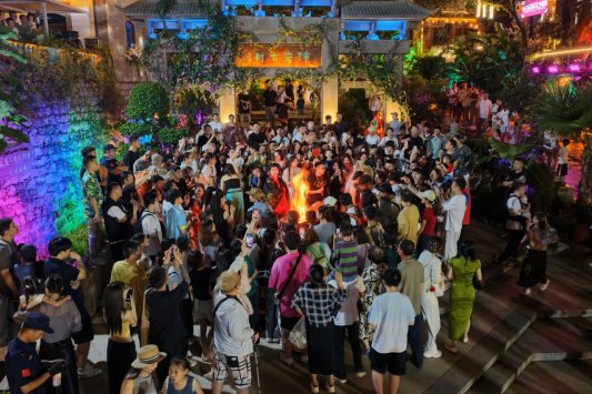 来淄游客必领！红叶柿岩为游客高速费买单(图7)