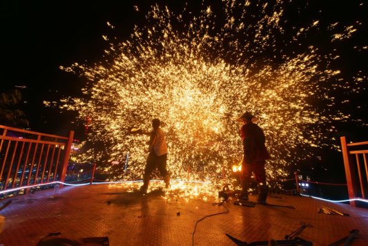 当异域风情坠入鲁中山谷，淄博这个景区竟然把丽江搬来了！ - XCCX热点资讯网