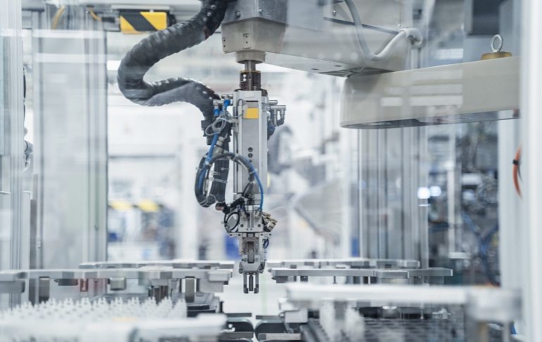 机床行业业绩亮眼，机床ETF（159663）低开高走，华东数控再度涨停 - XCCX热点资讯网