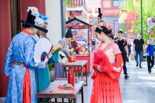 喜迎华诞，盛世同欢！济南方特“国风盛典”将启幕(图1)