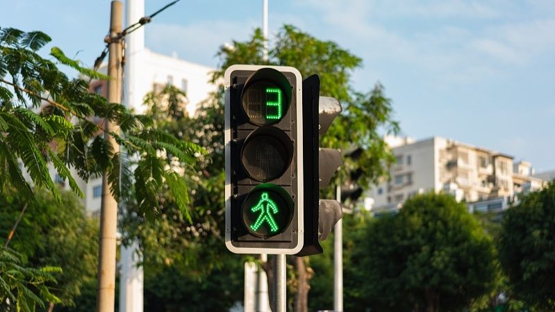 晚高峰里的“生命绿灯” - XCCX热点资讯网