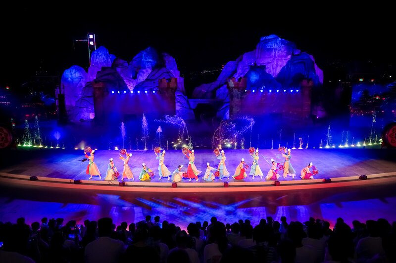 从一场秀到一座城市，解读济南融创《梦回西楼》背后(图1)