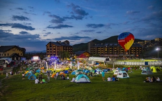 白山松水走进齐鲁大地，总有一个夏天要留给吉林！(图7)