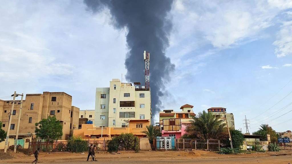 苏丹武装部队承认已撤出法希尔市 - XCCX热点资讯网