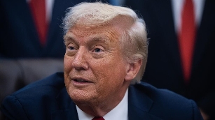 特朗普称将取消向旧金山派出国民警卫队的计划 - XCCX热点资讯网