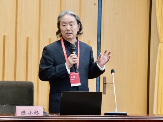 “城校共生·设计赋能”创新论坛暨山东高校美术与设计教育联盟第十届年会举行(图5) “城校共生·设计赋能”创新论坛暨山东高校美术与设计教育联盟第十届年会举行(图5)