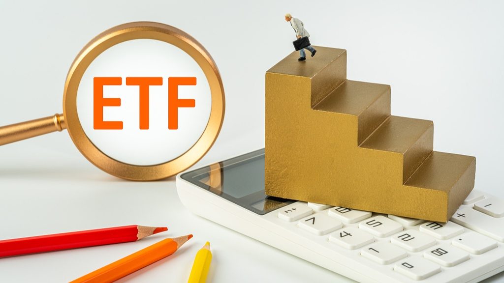 年内27只基金产品转型生效 布局ETF联接基金成主流 - XCCX热点资讯网