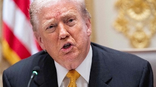 特朗普：若委政府不配合美方“整顿” 不排除第二次打击 - XCCX热点资讯网