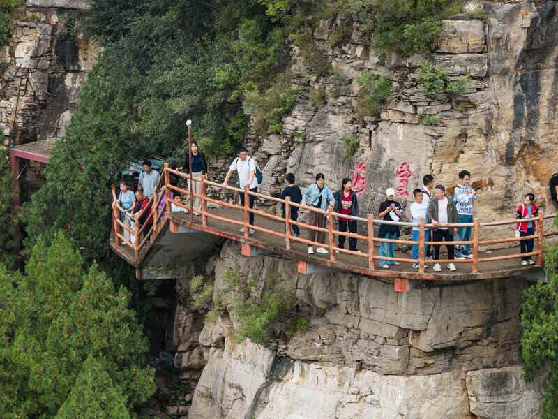 国庆假期，石崮寨景区人气高(图3)