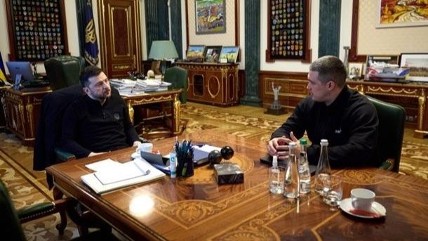 泽连斯基宣布调整乌国防部运作 提名新防长人选 - XCCX热点资讯网